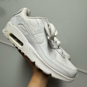 Nike Air Max 90 LTR in White and Red